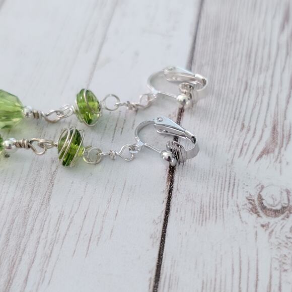 Vintage Clip On Earrings Stunning Extra Long Green & Silver Tone Dangle - Picture 5 of 7